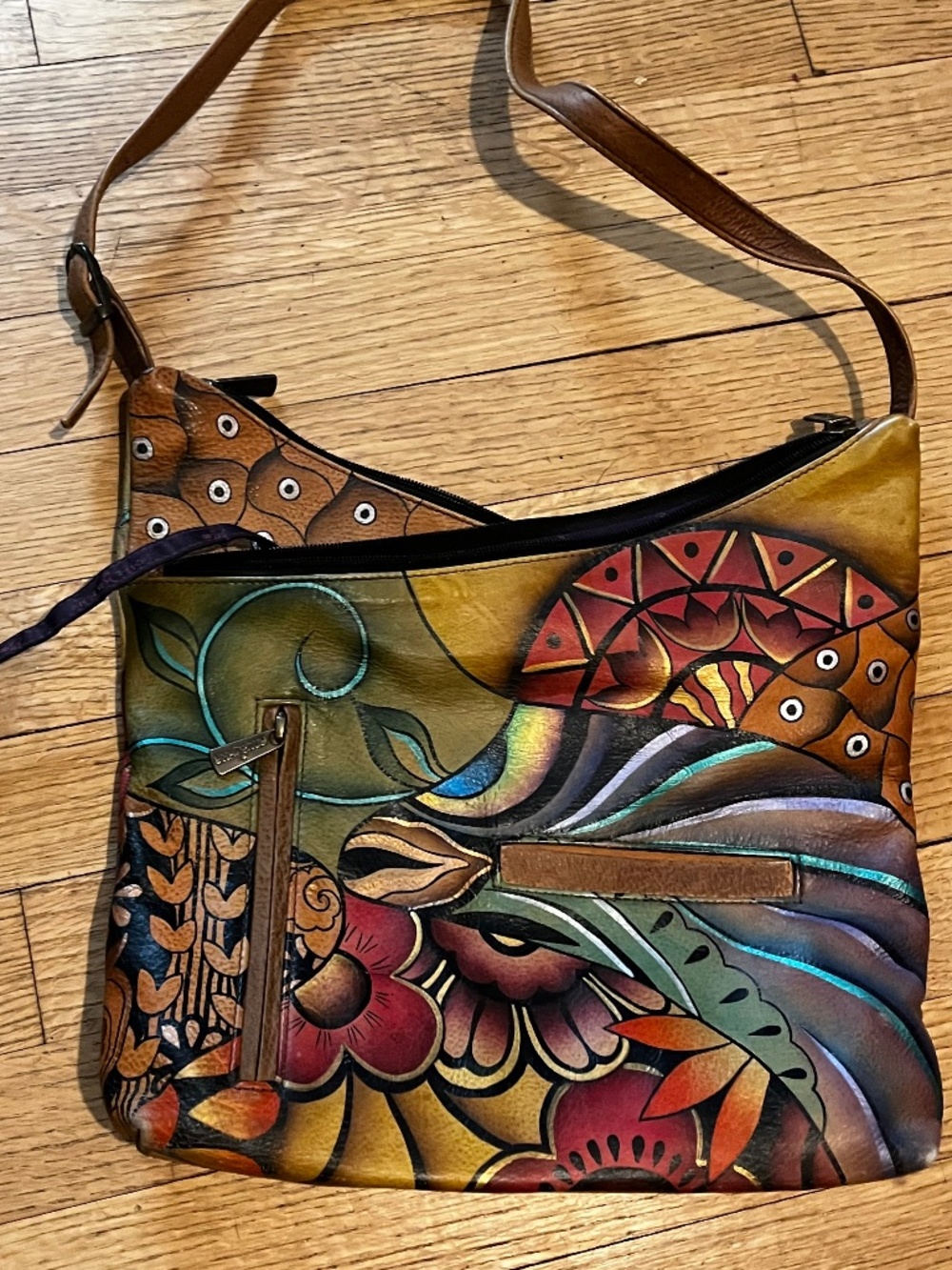 Beautiful Anuschka Handbag- Three Sections, all leather